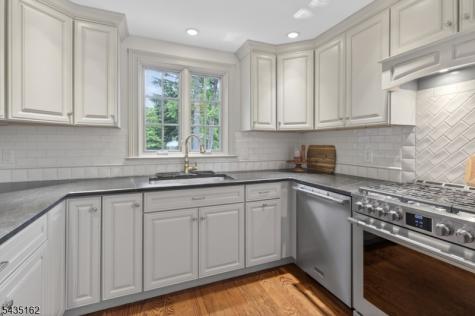 8 Normandie Place Cranford NJ 07016