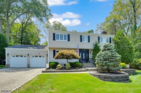 118 Manito Avenue Oakland NJ 07436