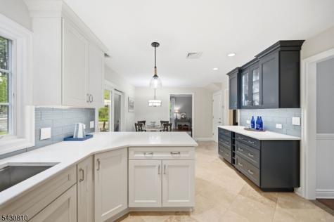 118 Manito Avenue Oakland NJ 07436