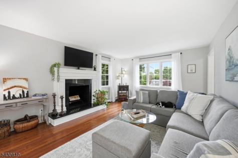 118 Manito Avenue Oakland NJ 07436