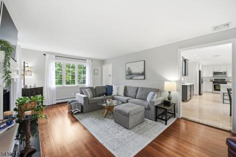118 Manito Avenue Oakland NJ 07436
