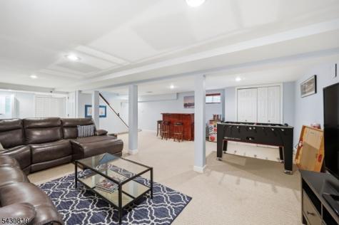 118 Manito Avenue Oakland NJ 07436