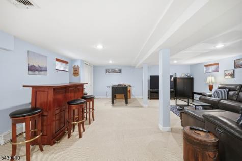 118 Manito Avenue Oakland NJ 07436