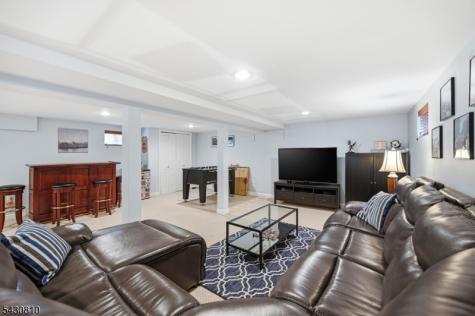 118 Manito Avenue Oakland NJ 07436