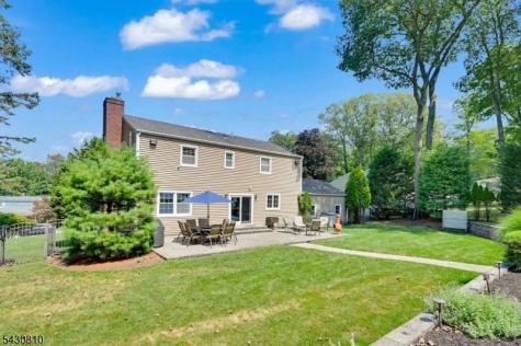 118 Manito Avenue Oakland NJ 07436