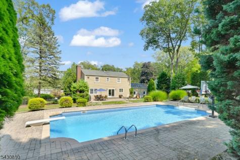 118 Manito Avenue Oakland NJ 07436