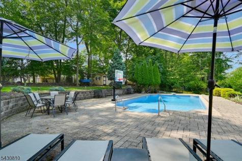 118 Manito Avenue Oakland NJ 07436