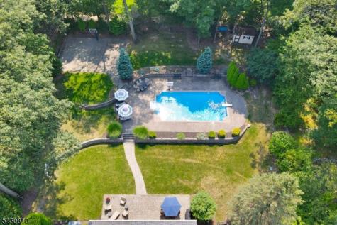 118 Manito Avenue Oakland NJ 07436