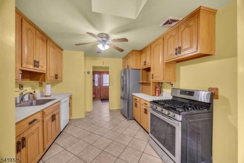 25 Greenwich Road Edison NJ 08820