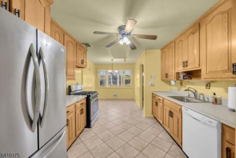 25 Greenwich Road Edison NJ 08820