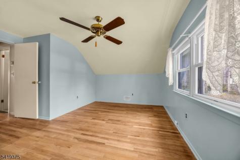 25 Greenwich Road Edison NJ 08820