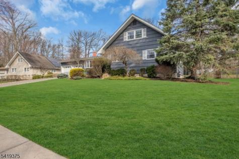 25 Greenwich Road Edison NJ 08820