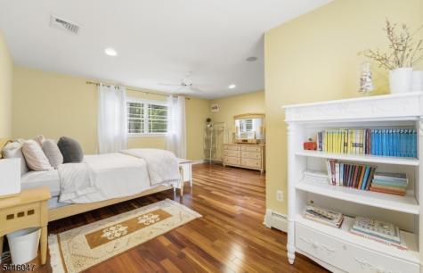 200 Valley Drive Watchung NJ 07069