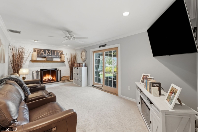 21 Tuscan Place East Hanover NJ 07936