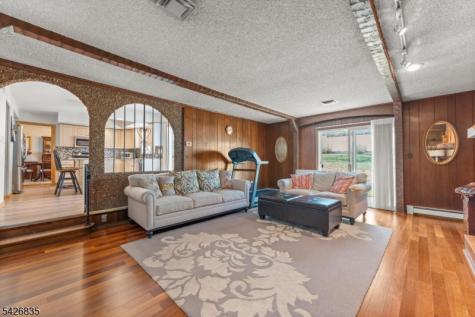 72 Pilgrim Drive Clifton NJ 07013