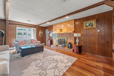 72 Pilgrim Drive Clifton NJ 07013