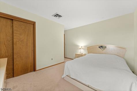 72 Pilgrim Drive Clifton NJ 07013