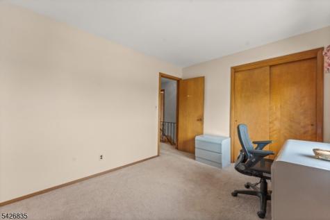 72 Pilgrim Drive Clifton NJ 07013