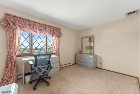 72 Pilgrim Drive Clifton NJ 07013