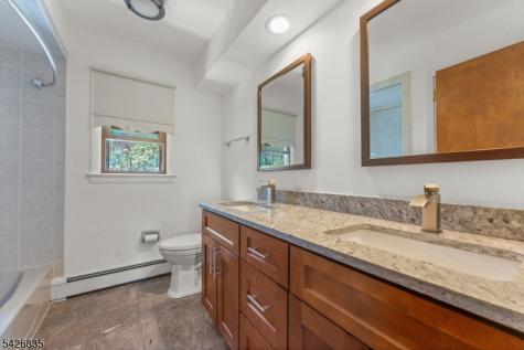 72 Pilgrim Drive Clifton NJ 07013