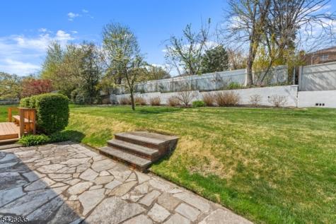 72 Pilgrim Drive Clifton NJ 07013