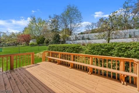 72 Pilgrim Drive Clifton NJ 07013