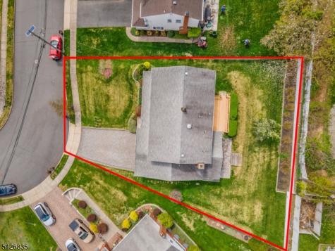 72 Pilgrim Drive Clifton NJ 07013