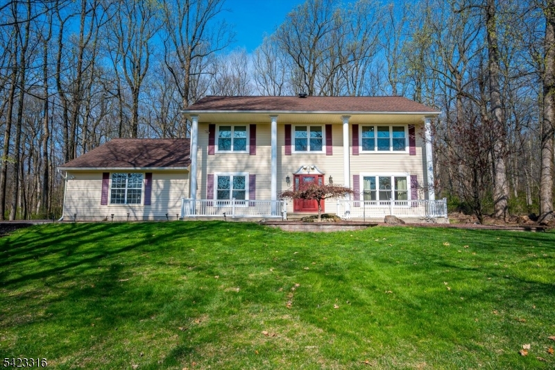 9 Stirrup Way Franklin NJ 08540