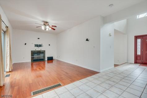 9 Stirrup Way Franklin NJ 08540
