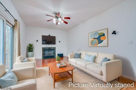 9 Stirrup Way Franklin NJ 08540