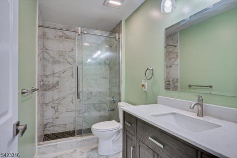 9 Stirrup Way Franklin NJ 08540
