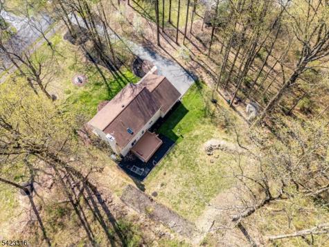 9 Stirrup Way Franklin NJ 08540