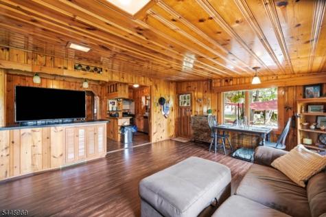 8 Stony Trail Greenwood Lake NJ 10925
