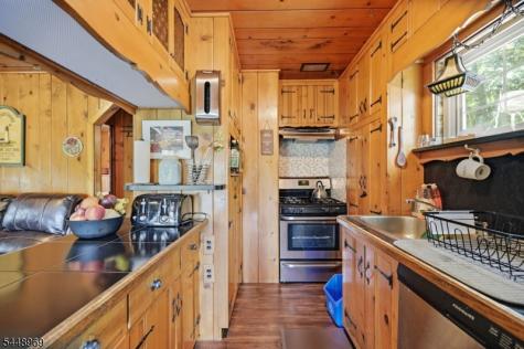 8 Stony Trail Greenwood Lake NJ 10925