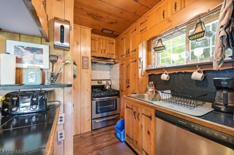 8 Stony Trail Greenwood Lake NJ 10925