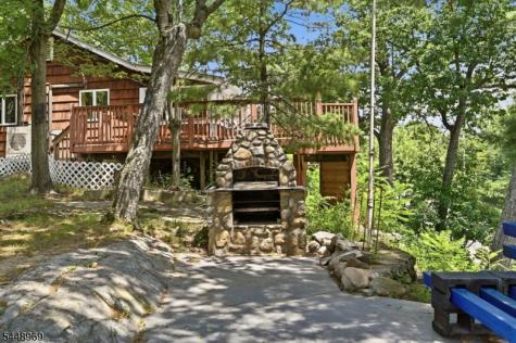 8 Stony Trail Greenwood Lake NJ 10925