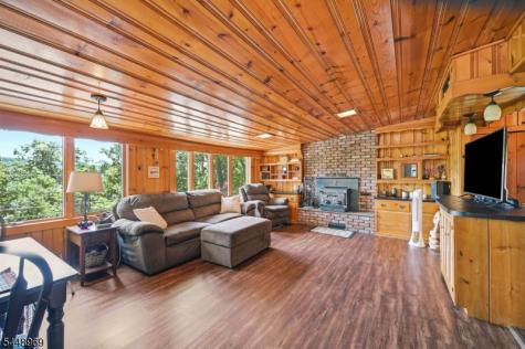 8 Stony Trail Greenwood Lake NJ 10925