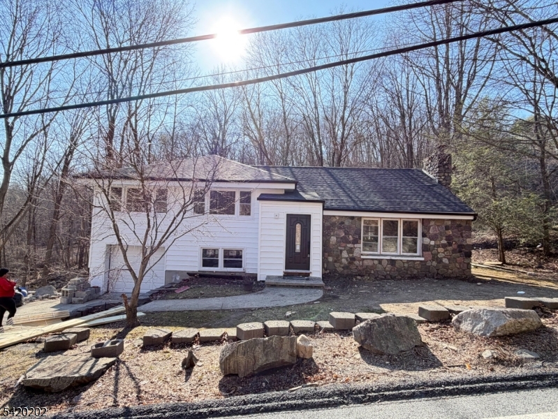 91 Germantown Road West Milford NJ 07480