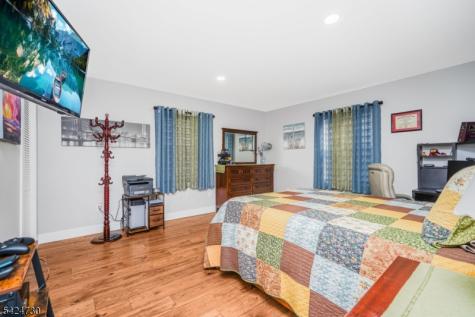 134 Union Street Carteret NJ 07008