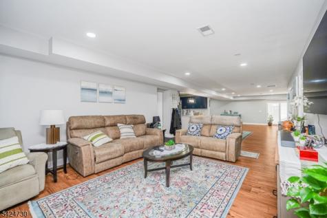 134 Union Street Carteret NJ 07008