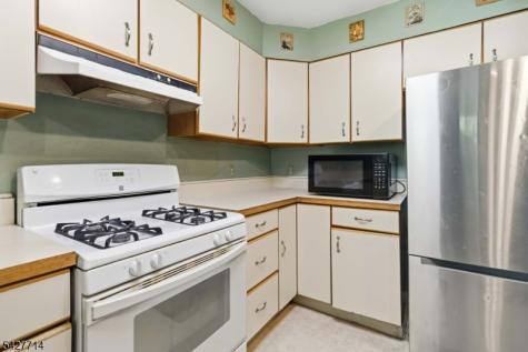 170 Marion Court Pompton Lakes NJ 07442