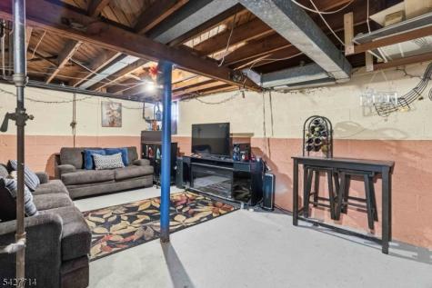 170 Marion Court Pompton Lakes NJ 07442