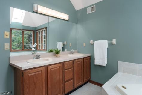 17 Shy Creek Road Alexandria NJ 08867