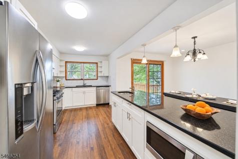 6 Renault Drive Mount Olive NJ 07836