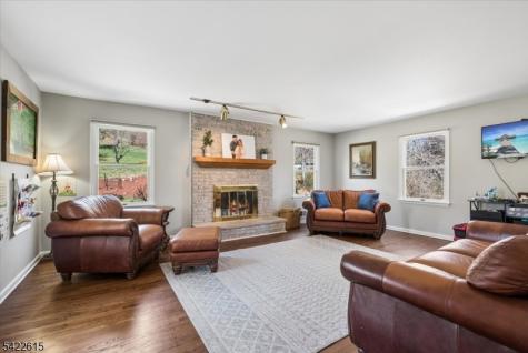 13 Bridge Hollow Road Tewksbury NJ 07830
