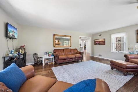 13 Bridge Hollow Road Tewksbury NJ 07830