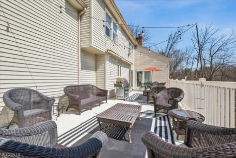 13 Bridge Hollow Road Tewksbury NJ 07830