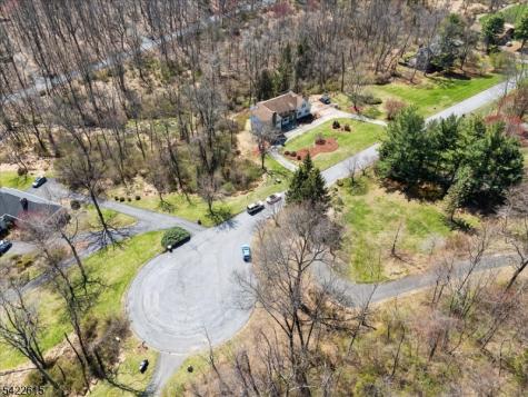 13 Bridge Hollow Road Tewksbury NJ 07830