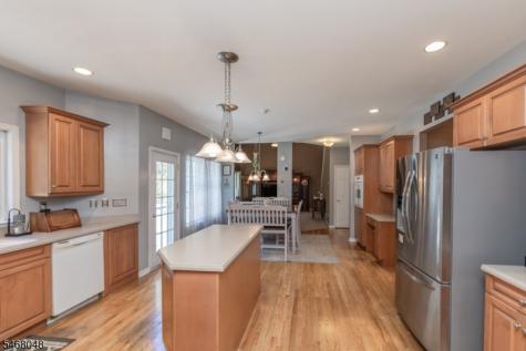 4 Cove Hollow Court Andover NJ 07821