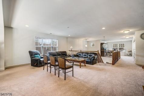 90 Schindler Court Franklin NJ 08873